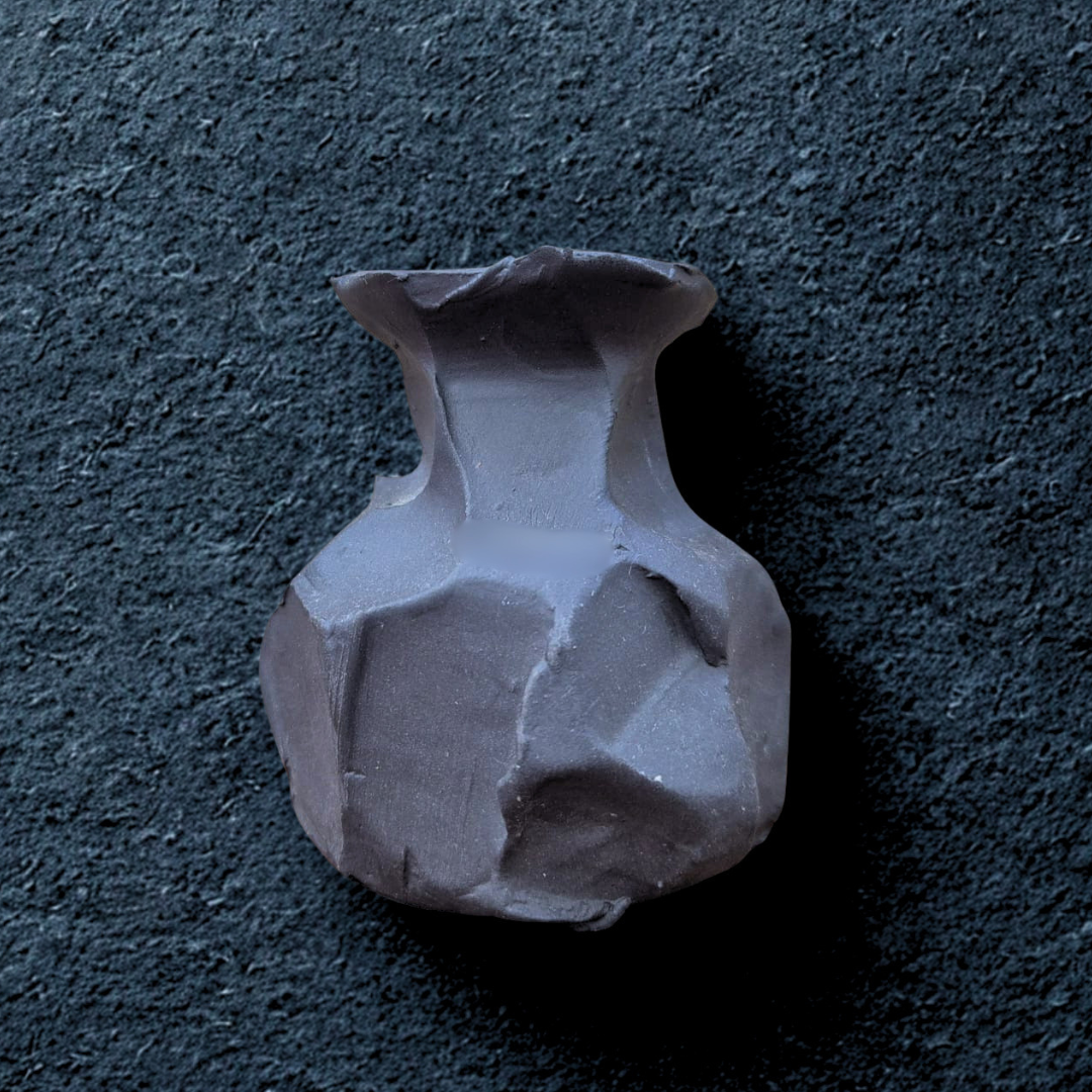 'Kezuri Stem | Onyx' by Sultry Ceramics