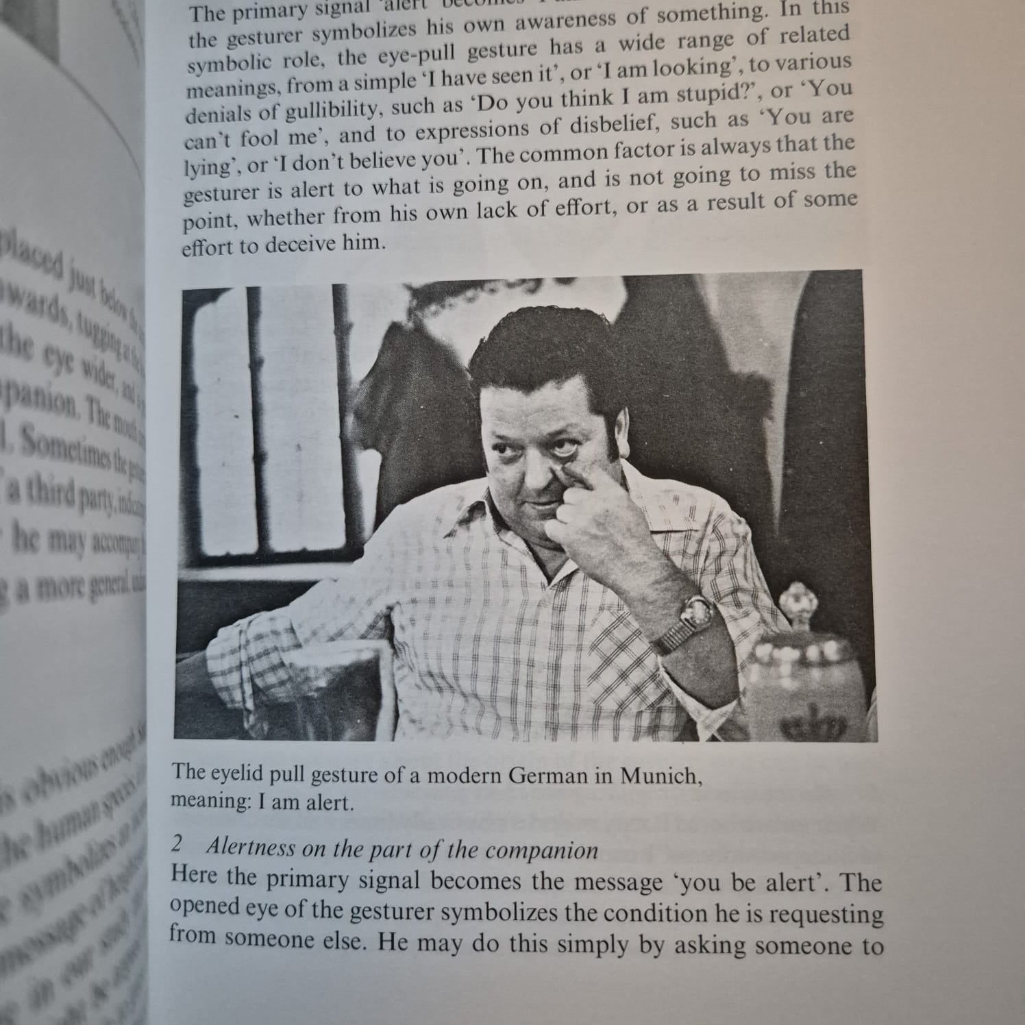 'Gestures: Their Origins and Distribution' by Desmond Morris, Peter Collett, Peter Marsh & Marie O’Shaughnessy