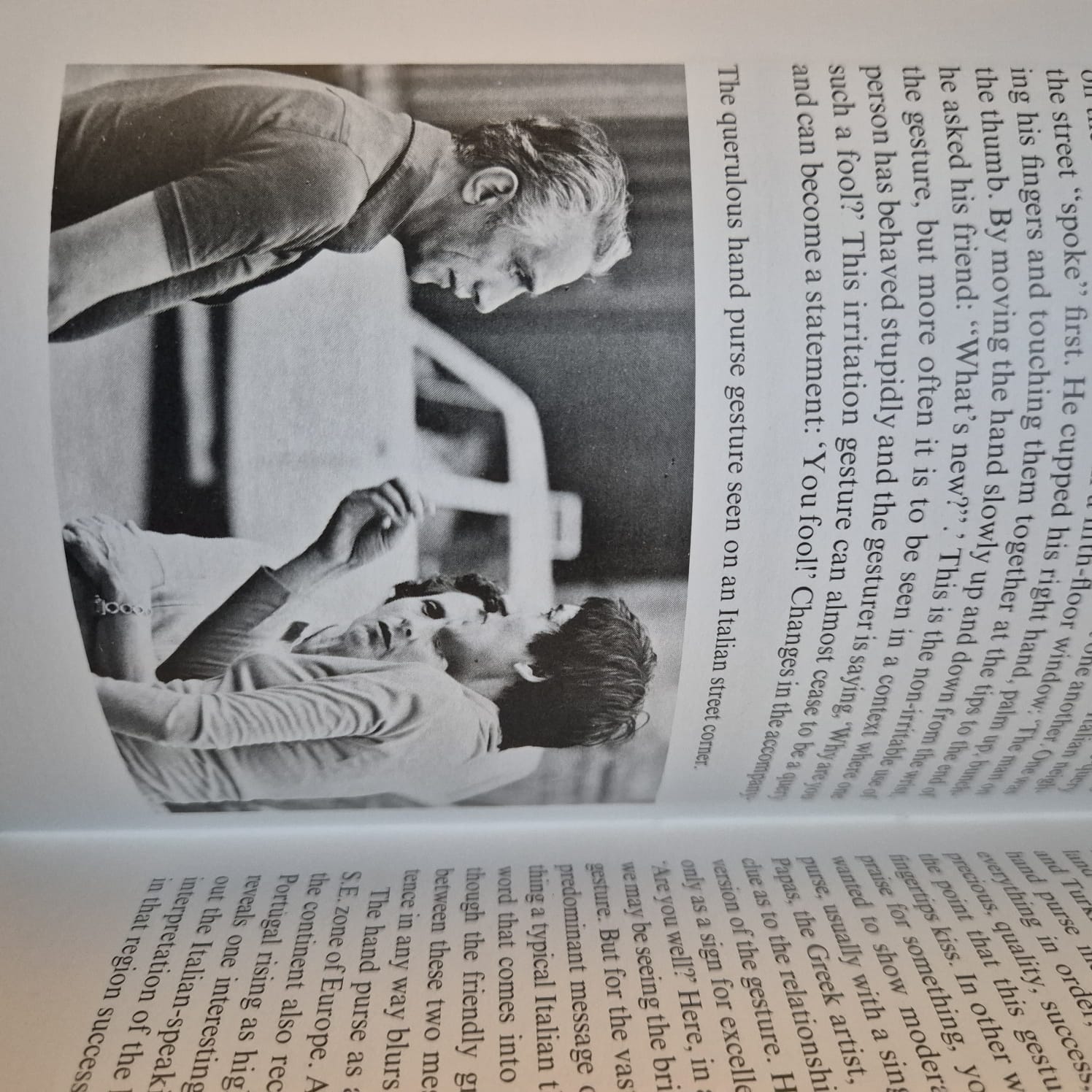'Gestures: Their Origins and Distribution' by Desmond Morris, Peter Collett, Peter Marsh & Marie O’Shaughnessy
