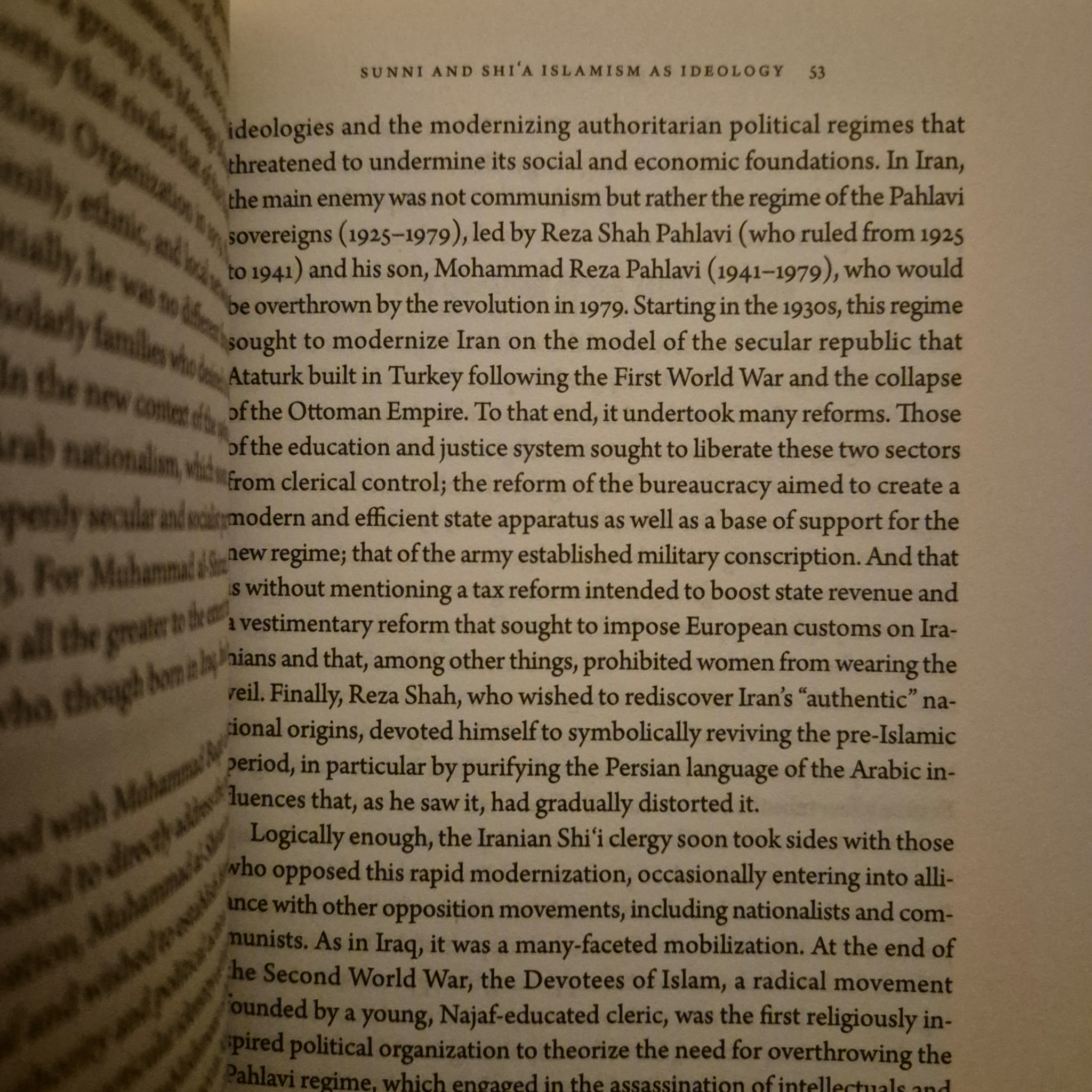 'Sunnis and Shi‘a: A Political History' by Laurence Louër