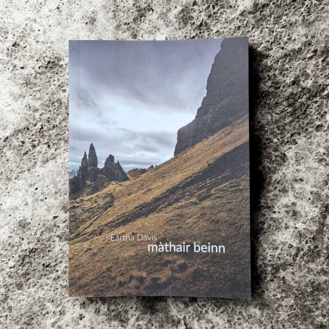 'màthair beinn' by Eartha Davis